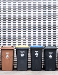 Poskrbite, da zabojniki stojijo na zasebni povrsini arhiv JP VOKA SNAGA